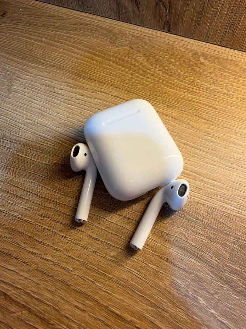 Apple AirPods 2 — фото 2