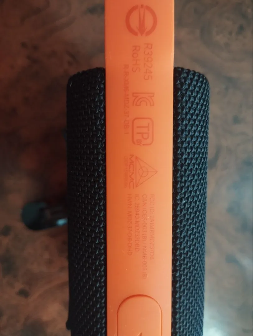 Portable speaker Xiaomi Portable Bluetooth Sound Pocket (MDZ-37-DB) — photo 1