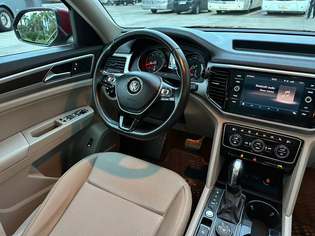 Volkswagen Atlas SEL 2017 — photo 3