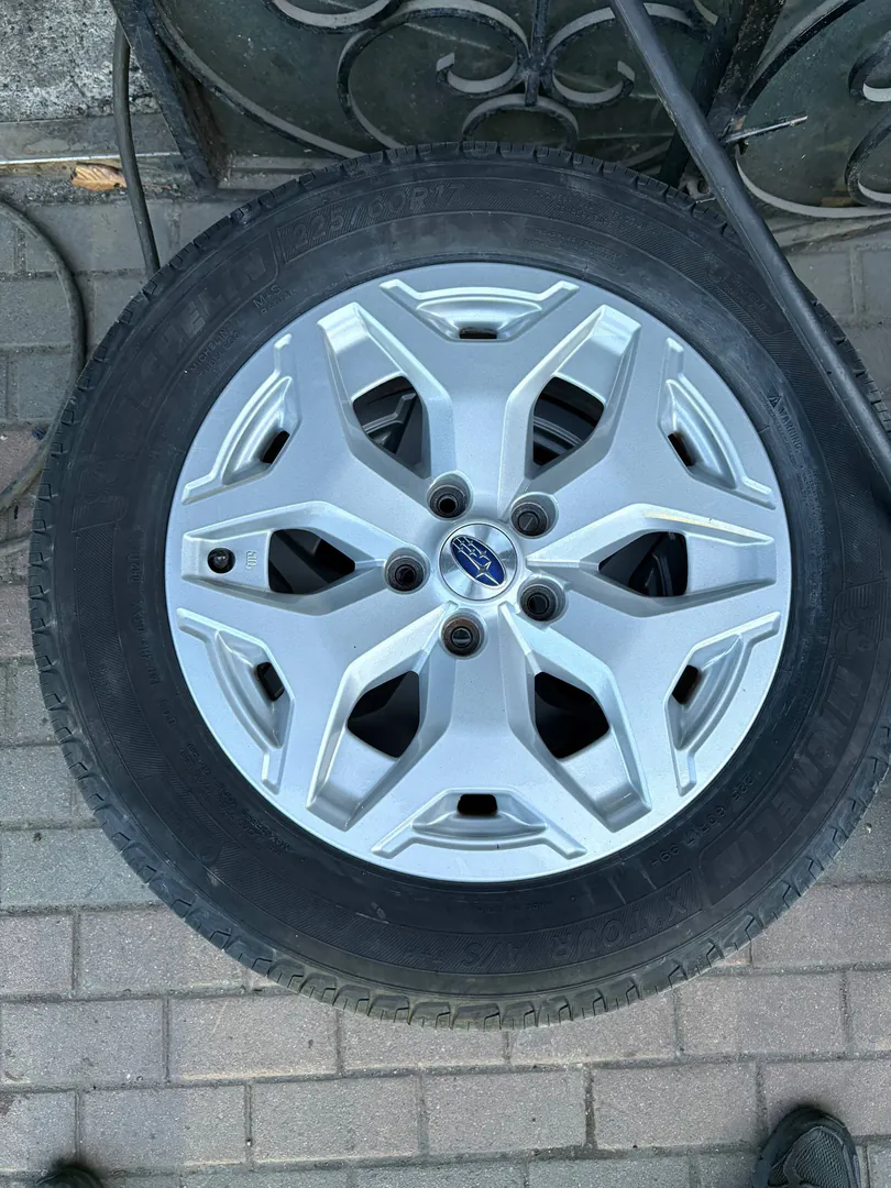 Subaru Forester 17" PCD 5x114.3 Alloy Wheels — photo 1