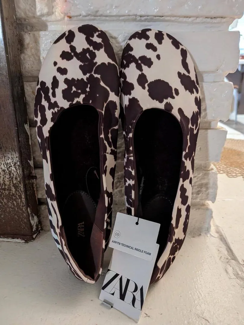 Zara cow print ballet flats size 38 — photo 2