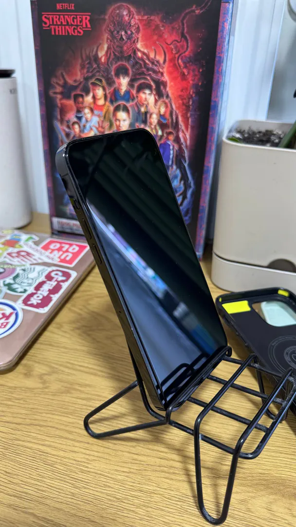 iPhone 14 Pro Max — photo 1