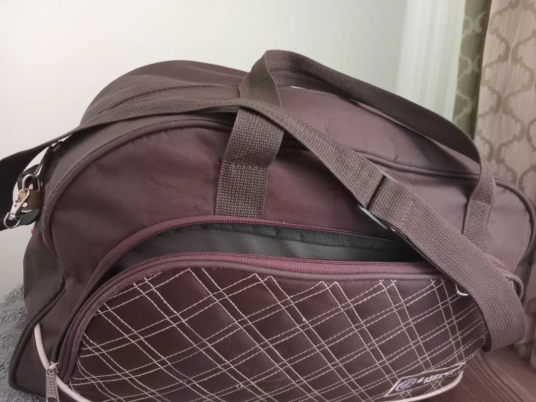 Turkish corrugated suitcase — photo 3