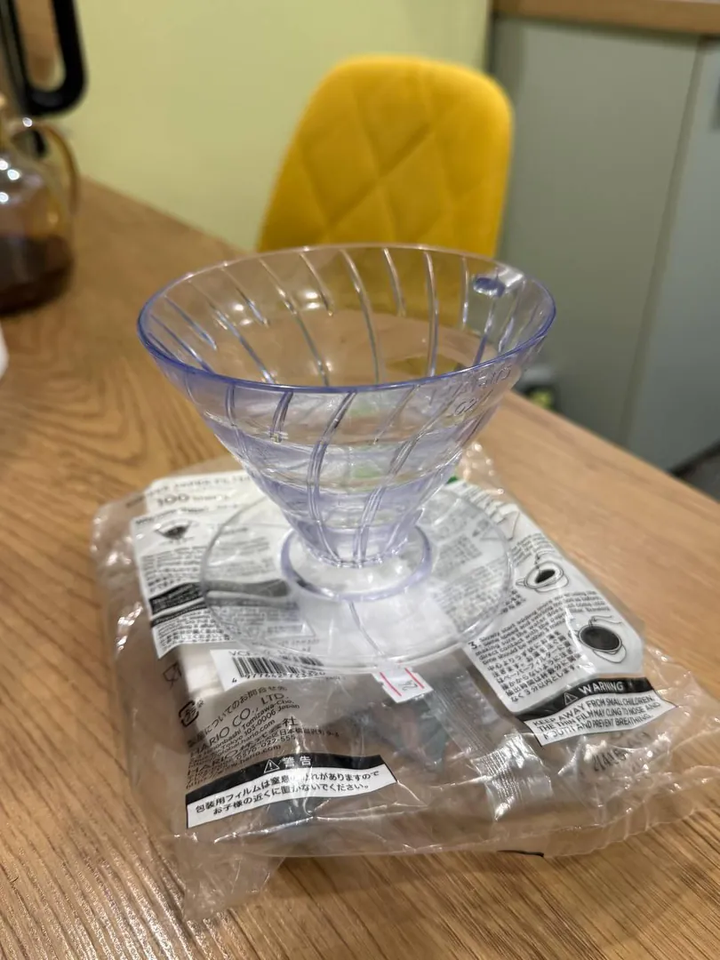 Hario V60 ფუნჯი ფილტრებით — ფოტო 1