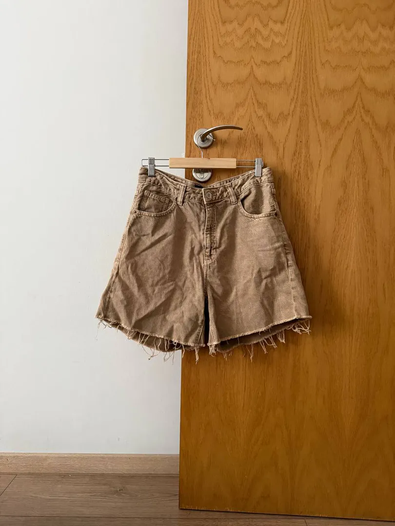 Stradivarius shorts EU 38 — photo 3