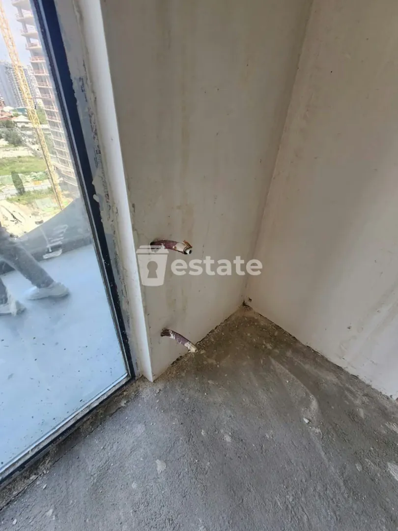 Selling a studio in a green frame near the new... — photo 4