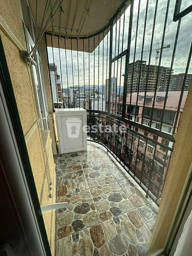 Selling a comfortable 2+1 in old Batumi — photo 9