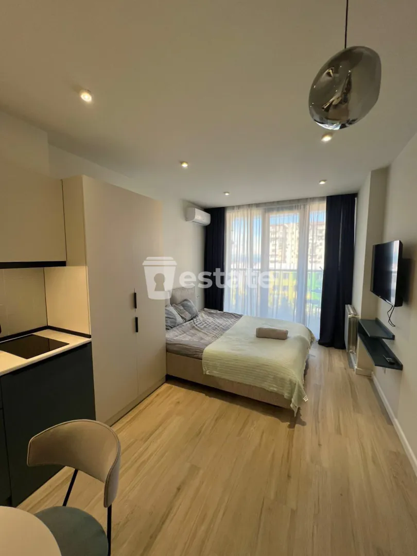 Selling a modern studio near Grand Mall — photo 1