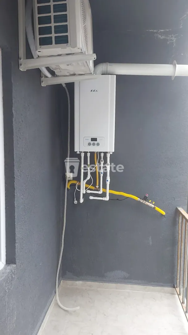 Selling a comfortable studio near Metro City — photo 8