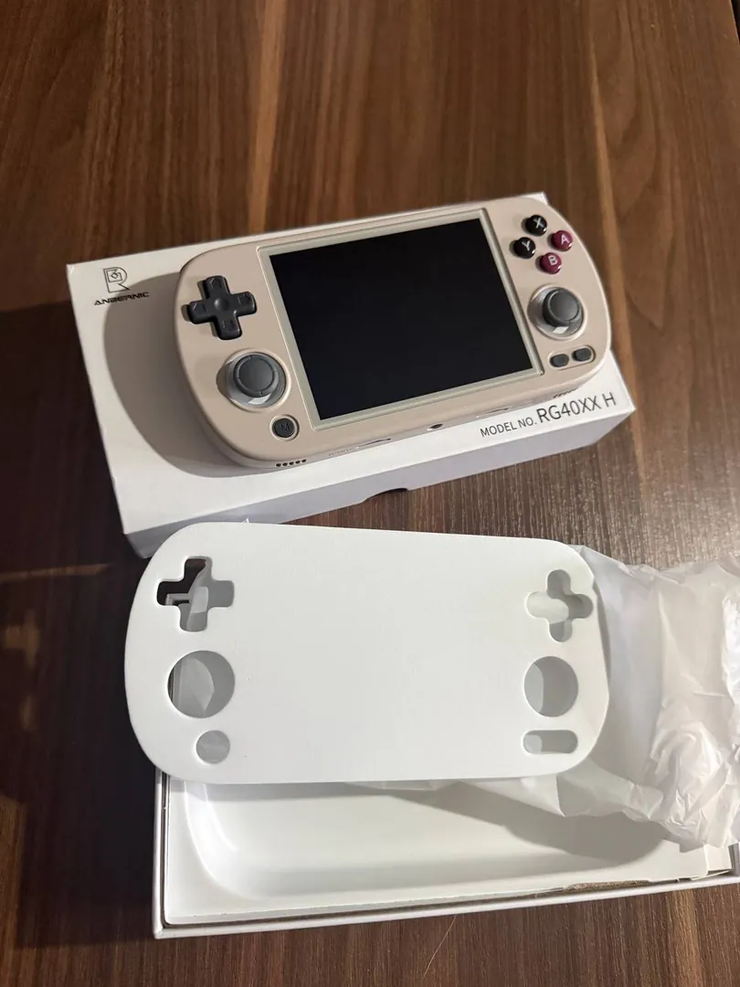 Anbernic RG40XX H — photo 3