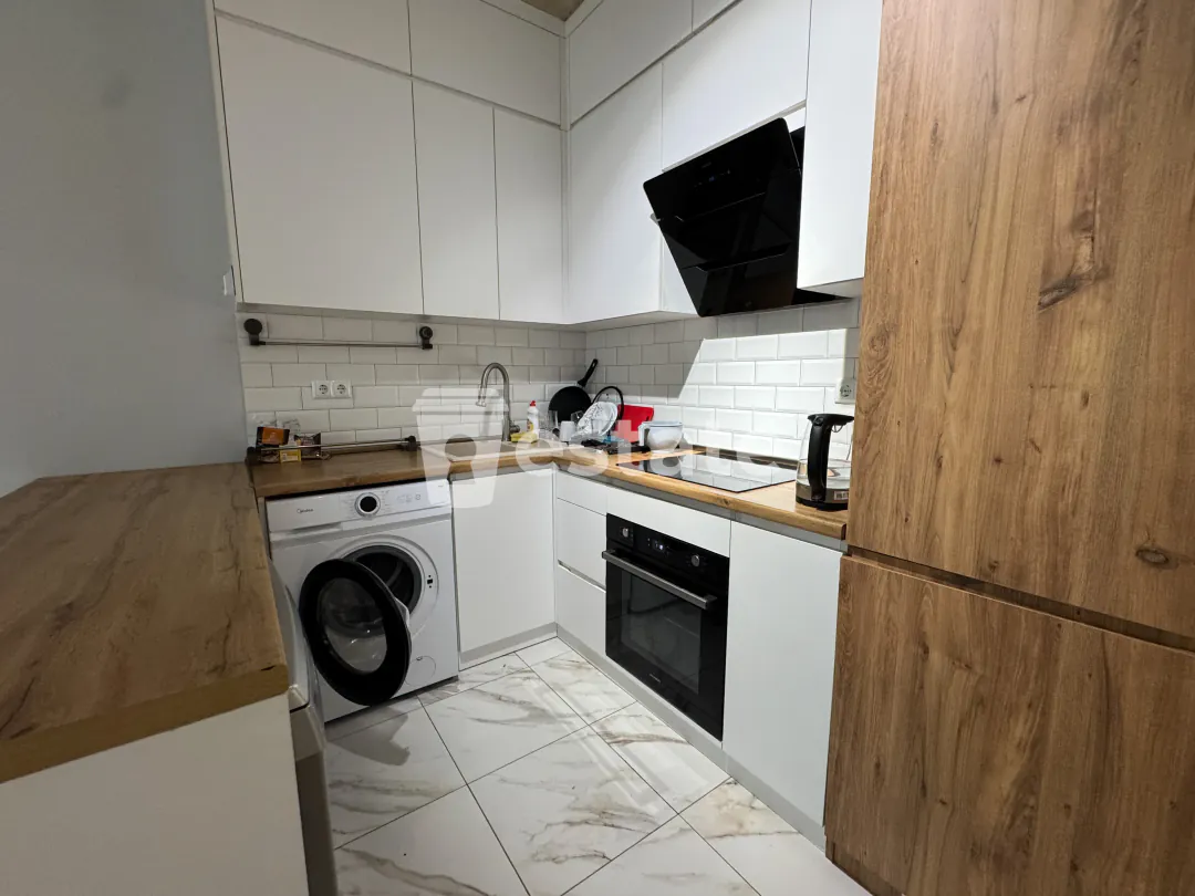 Selling a modern 1+1 apartment on Heroes Alley — photo 4