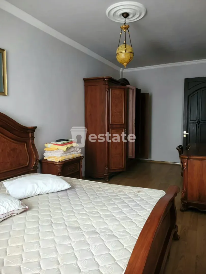 Selling spacious 2+1 in old Batumi — photo 6