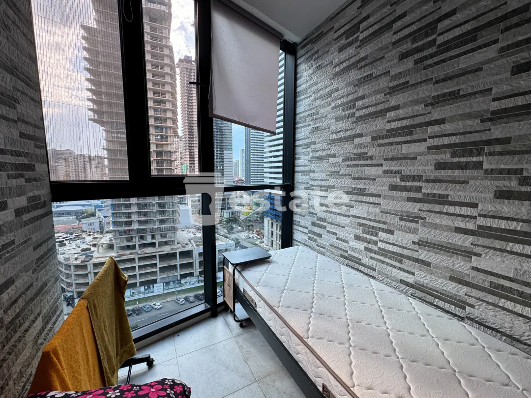 Selling a modern 1+1 apartment on Heroes Alley — photo 8