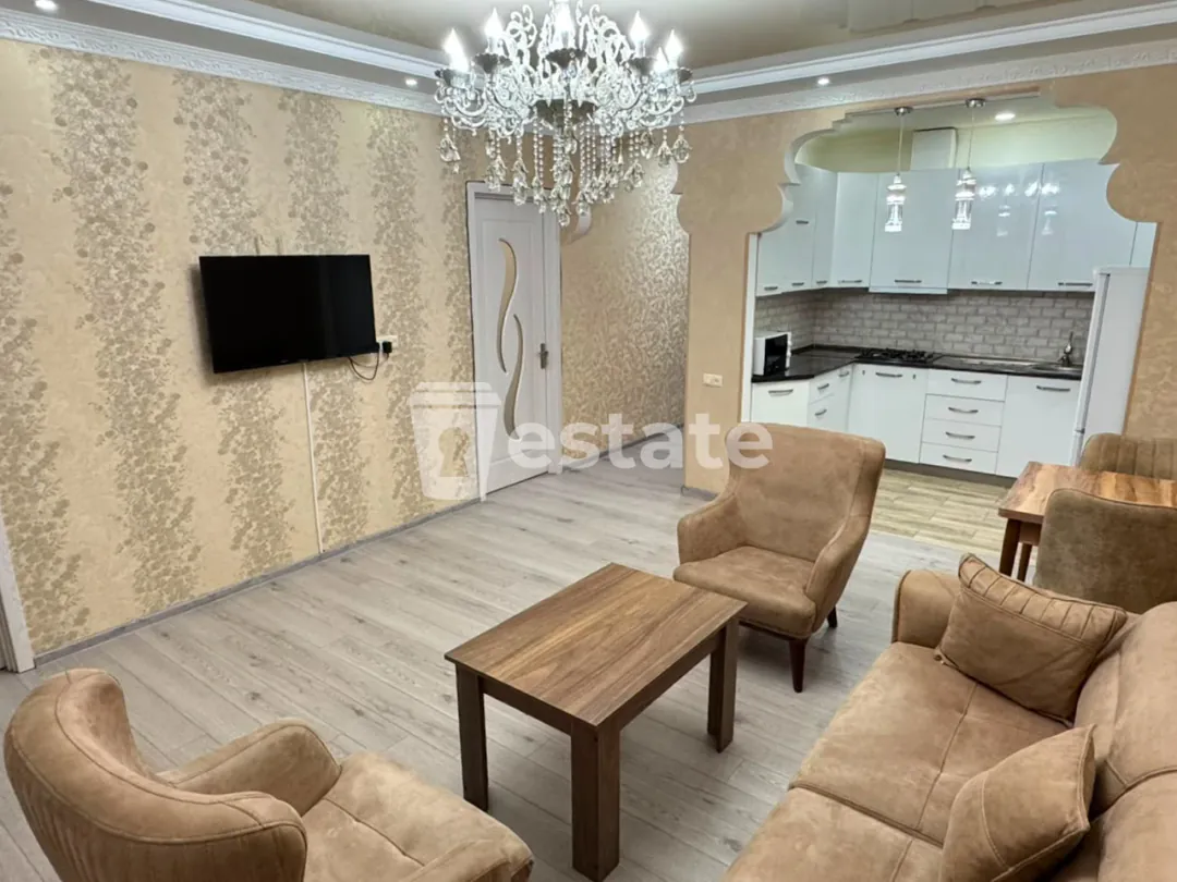 Spacious 2+1 apartment for rent near Old Batumi — photo 2