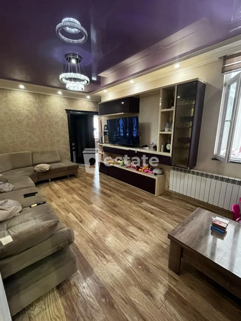 Selling spacious 3+1 apartment — photo 1