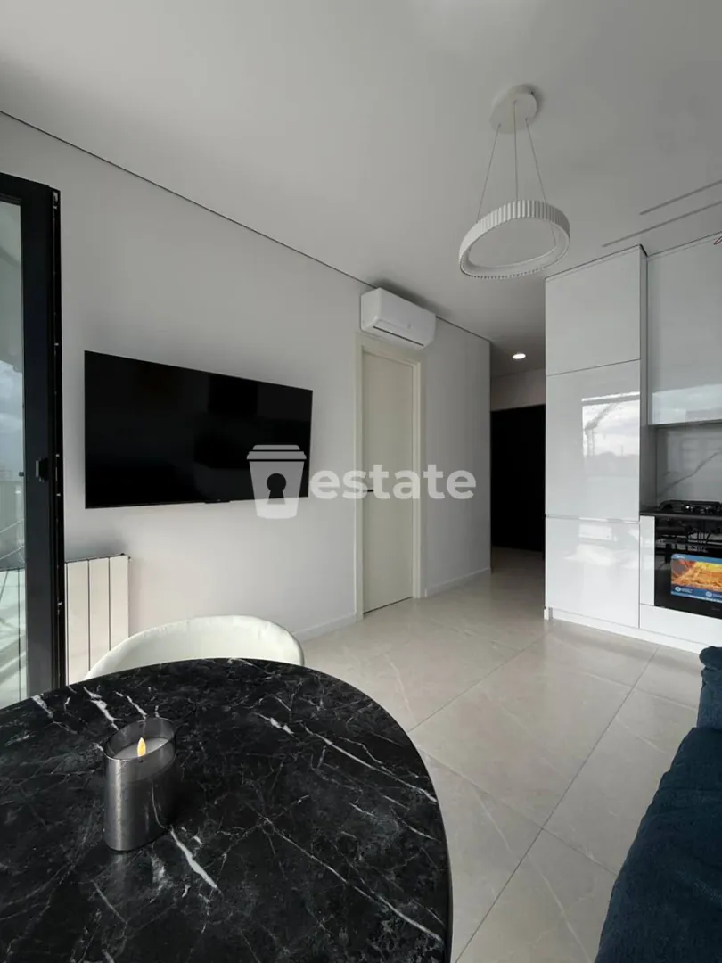 Selling modern 1+1 near the new boulevard — photo 3