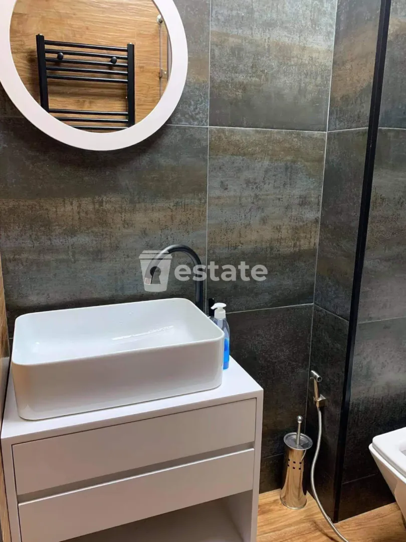 Renting out a modern studio in the center of Batumi — photo 6