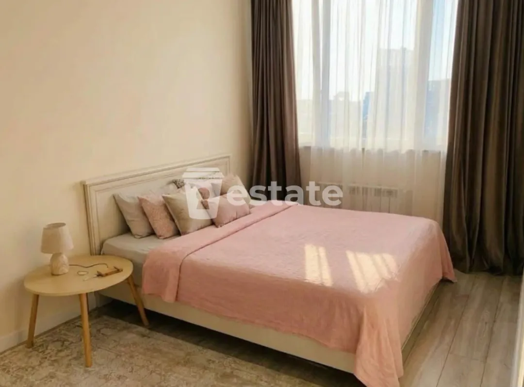 Bright 1+1 apartment for sale in central Batumi — photo 3