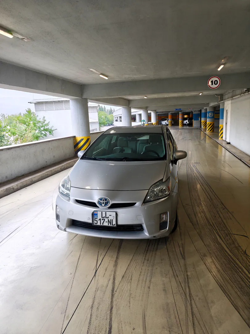 Toyota Prius — photo 2