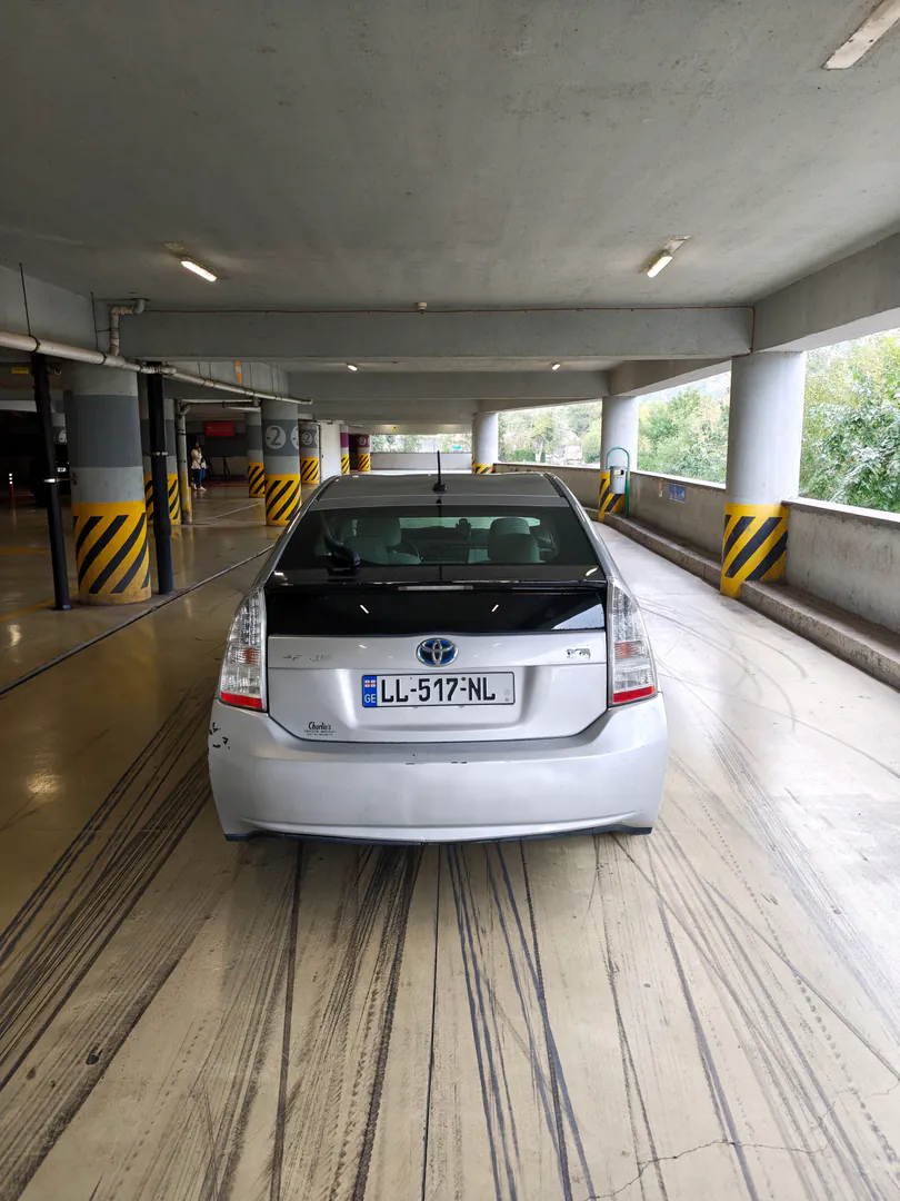 Toyota Prius — photo 4