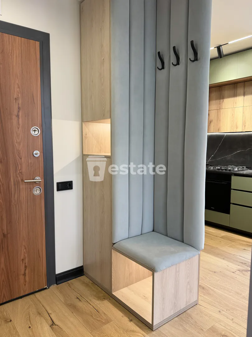 Selling modern 1+1 on New Boulevard — photo 6