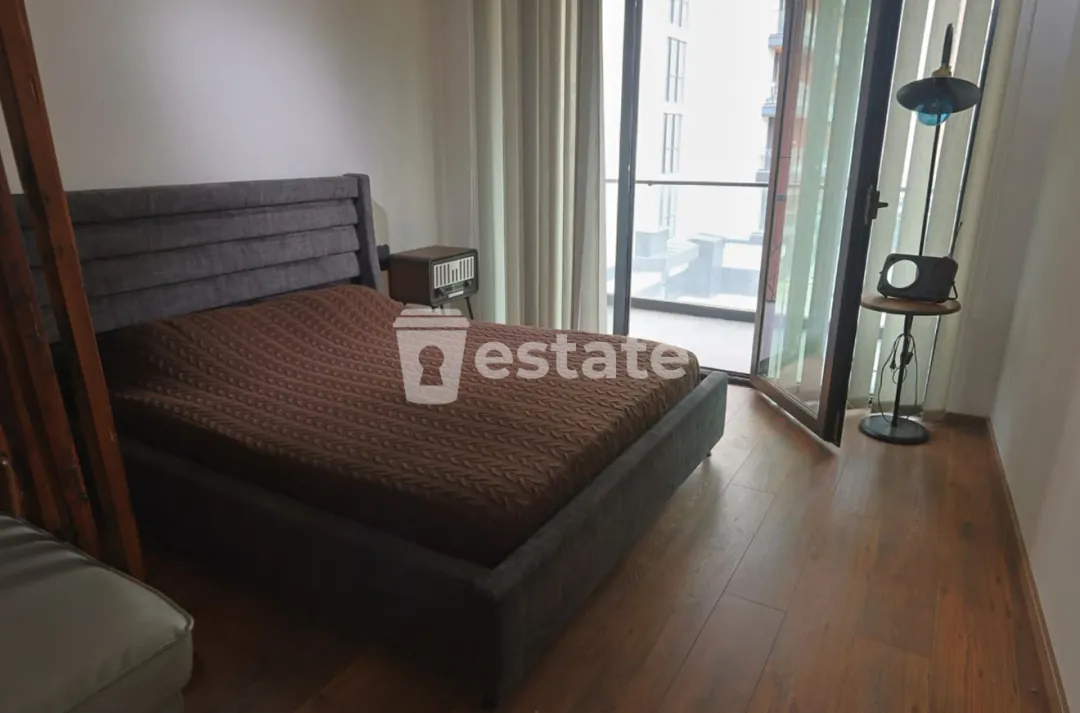 Selling a spacious studio in the Elt district — photo 2