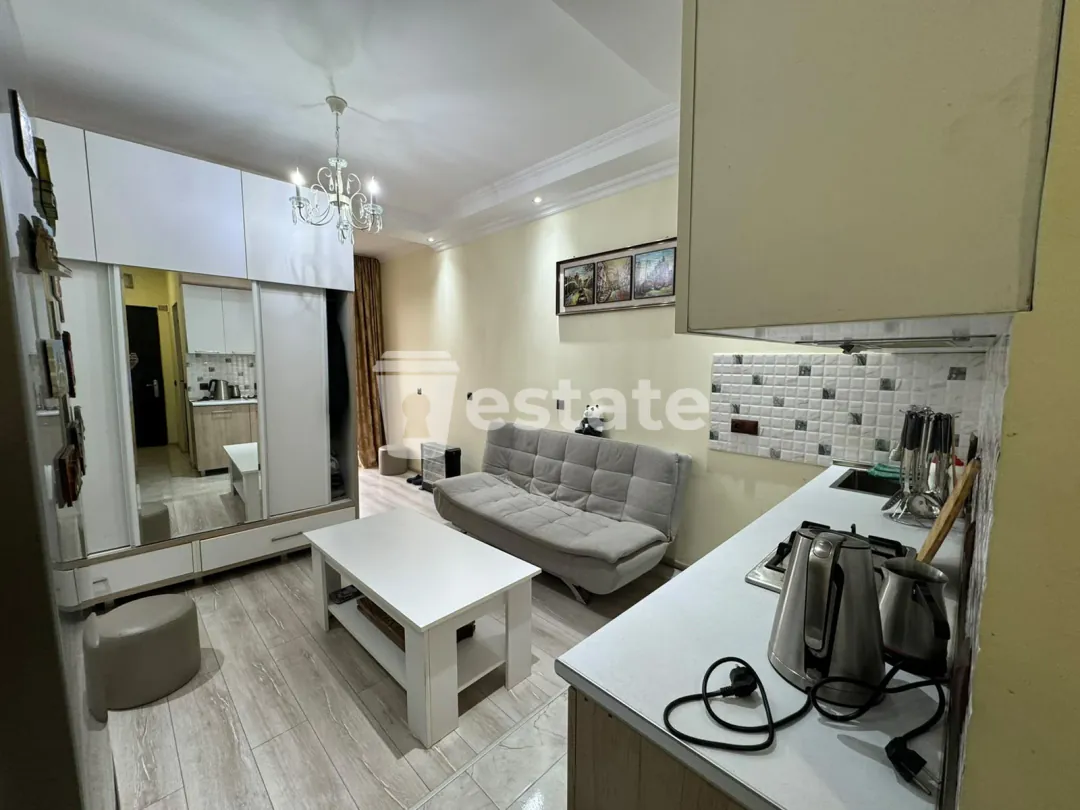 Selling a cozy studio in the center of Batumi — photo 1