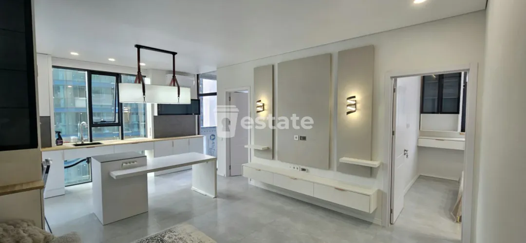 Selling a bright 2+1 apartment on Heroes Alley — photo 2