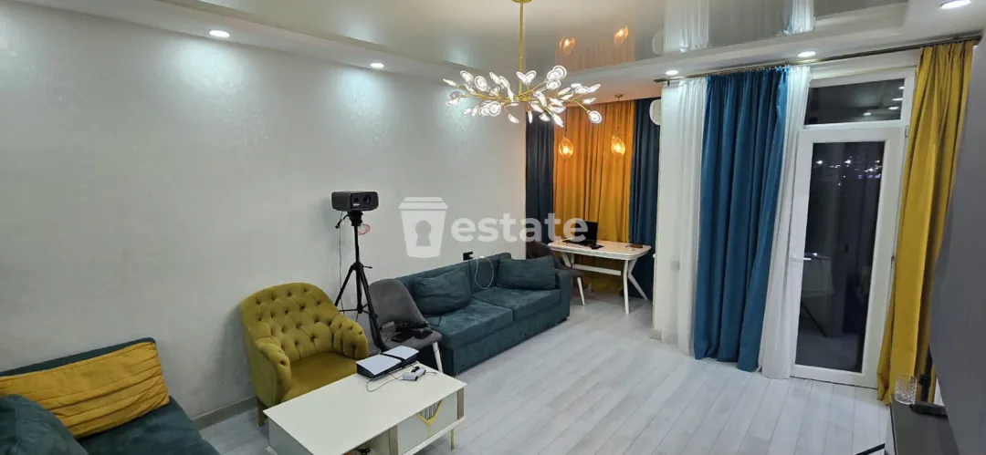 Selling spacious 2+1 apartment — photo 1