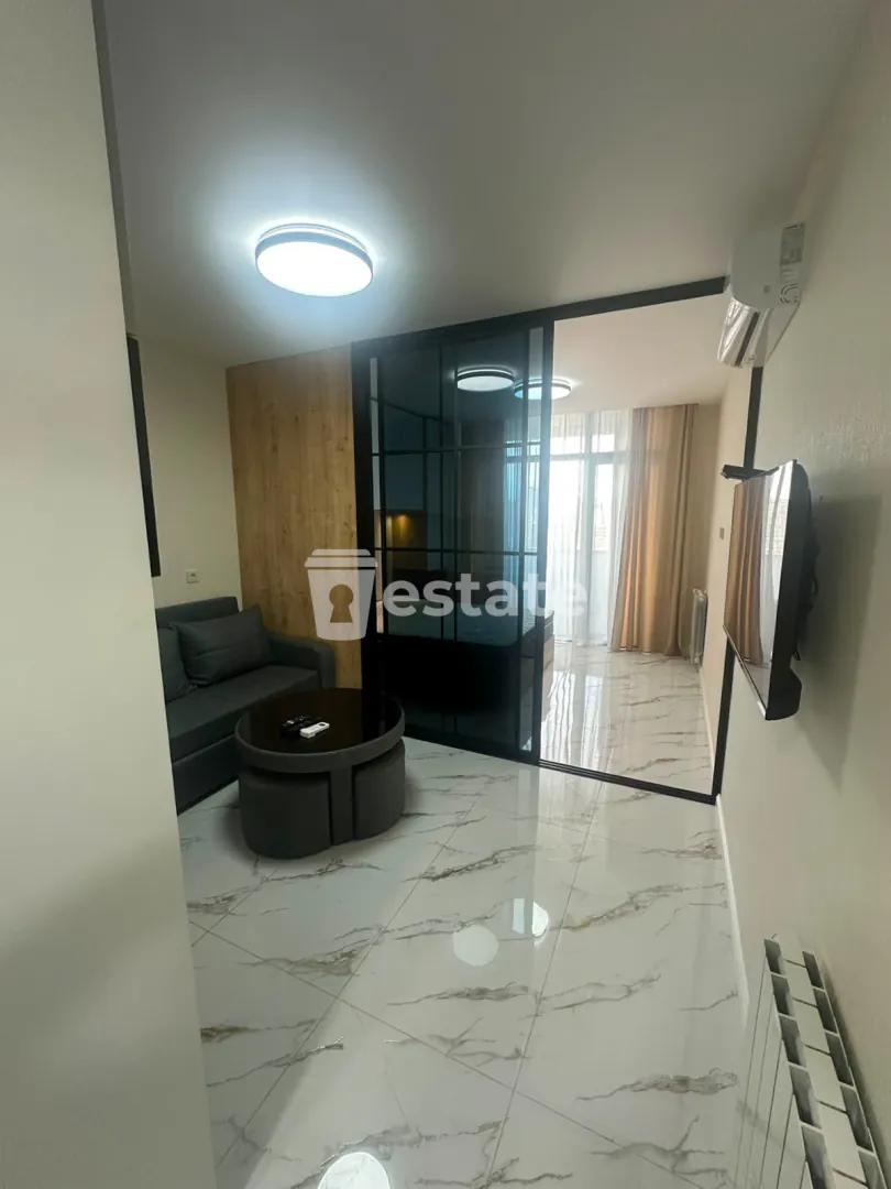Spacious studio for rent on Heroes Alley — photo 4