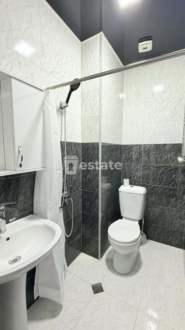Renting out a bright 2+1 apartment in the center of Batumi — photo 9