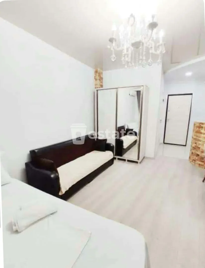 Bright studio available for rent on Heroes Alley — photo 2