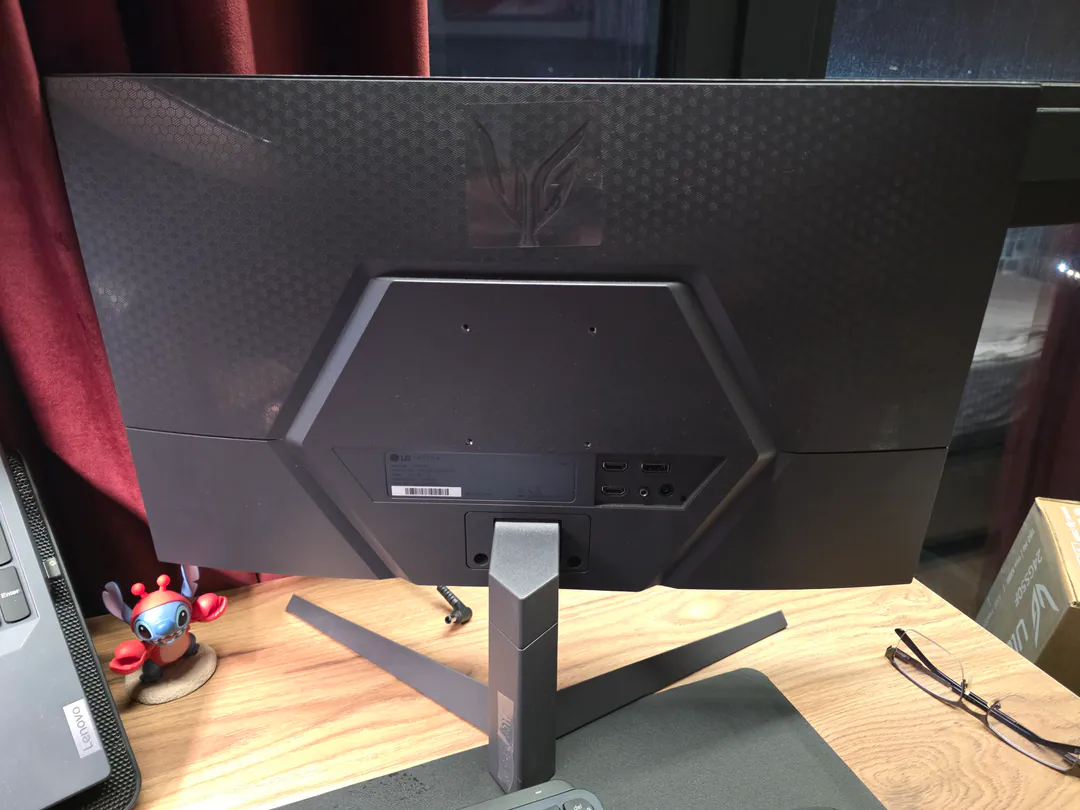 LG UltraGear 24 GS50F — photo 3