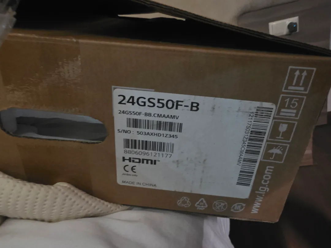 LG UltraGear 24 GS50F — photo 6