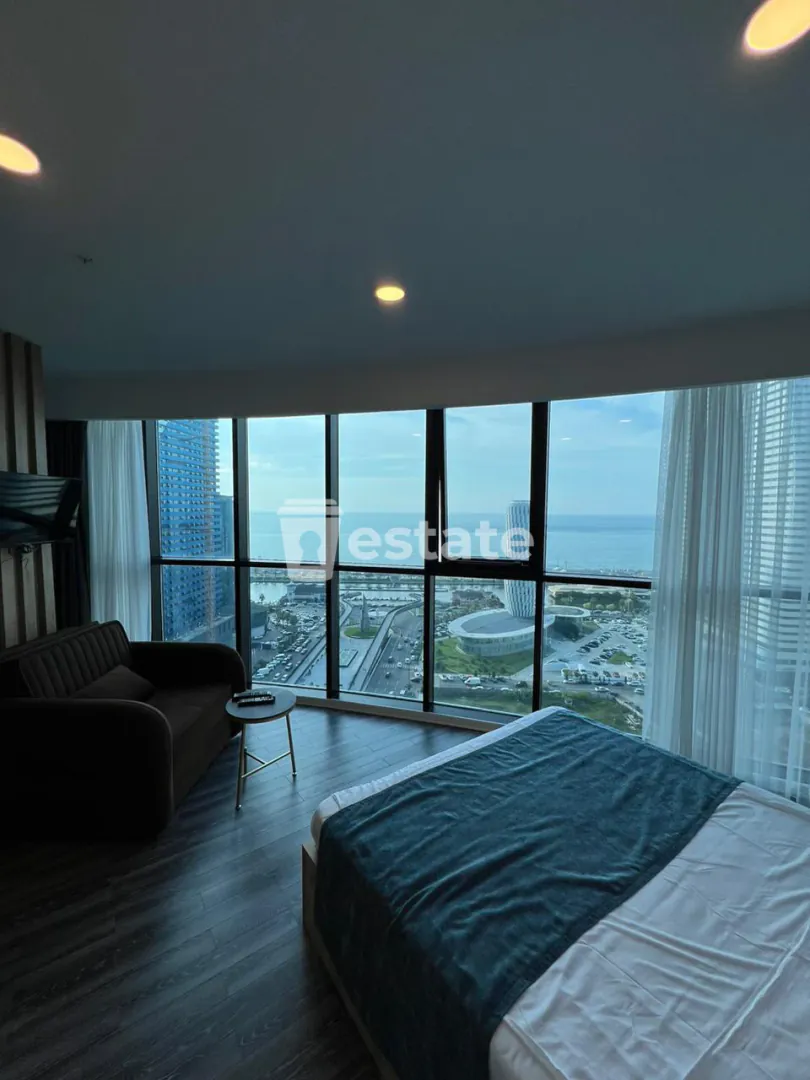 Renting out a modern 1+1 apartment on Alley of Heroes — photo 4