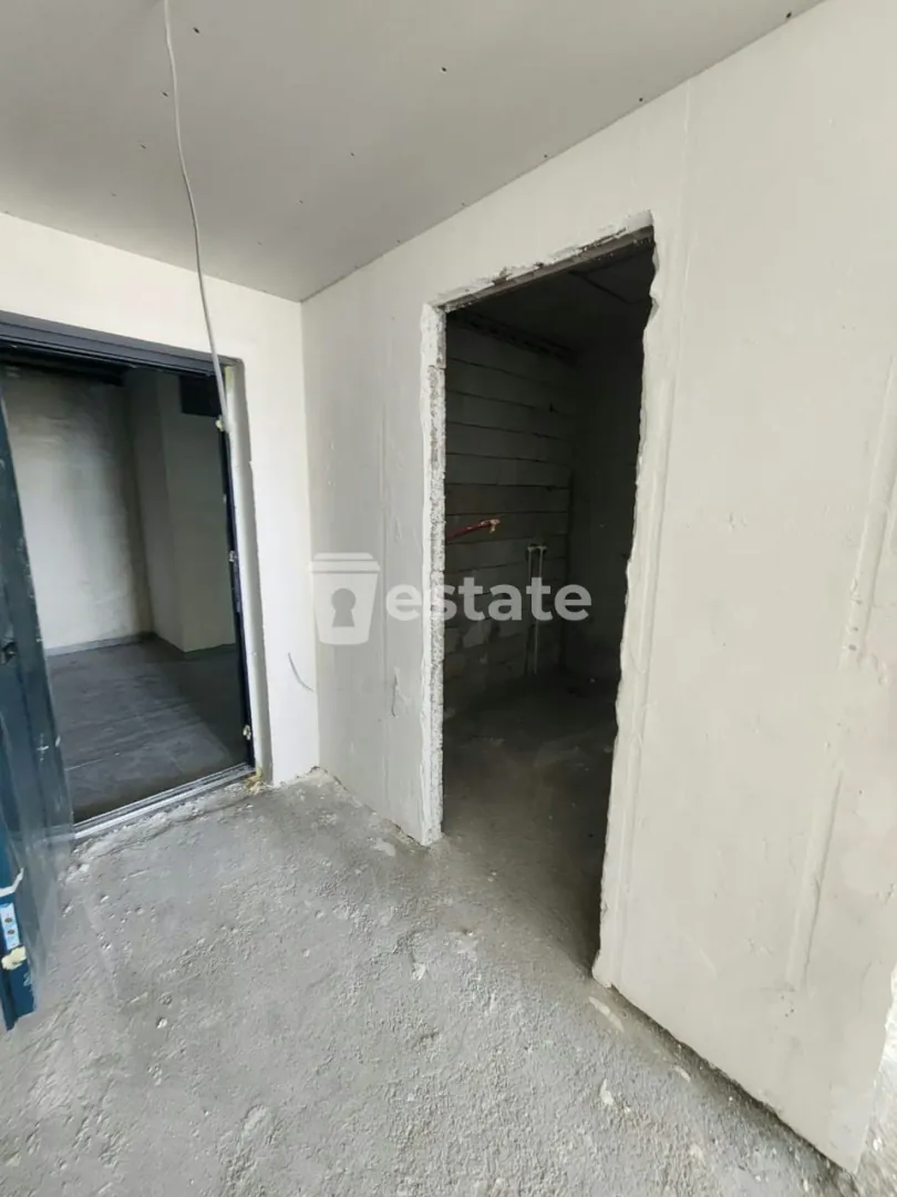 Selling a studio in a green frame near the new... — photo 2