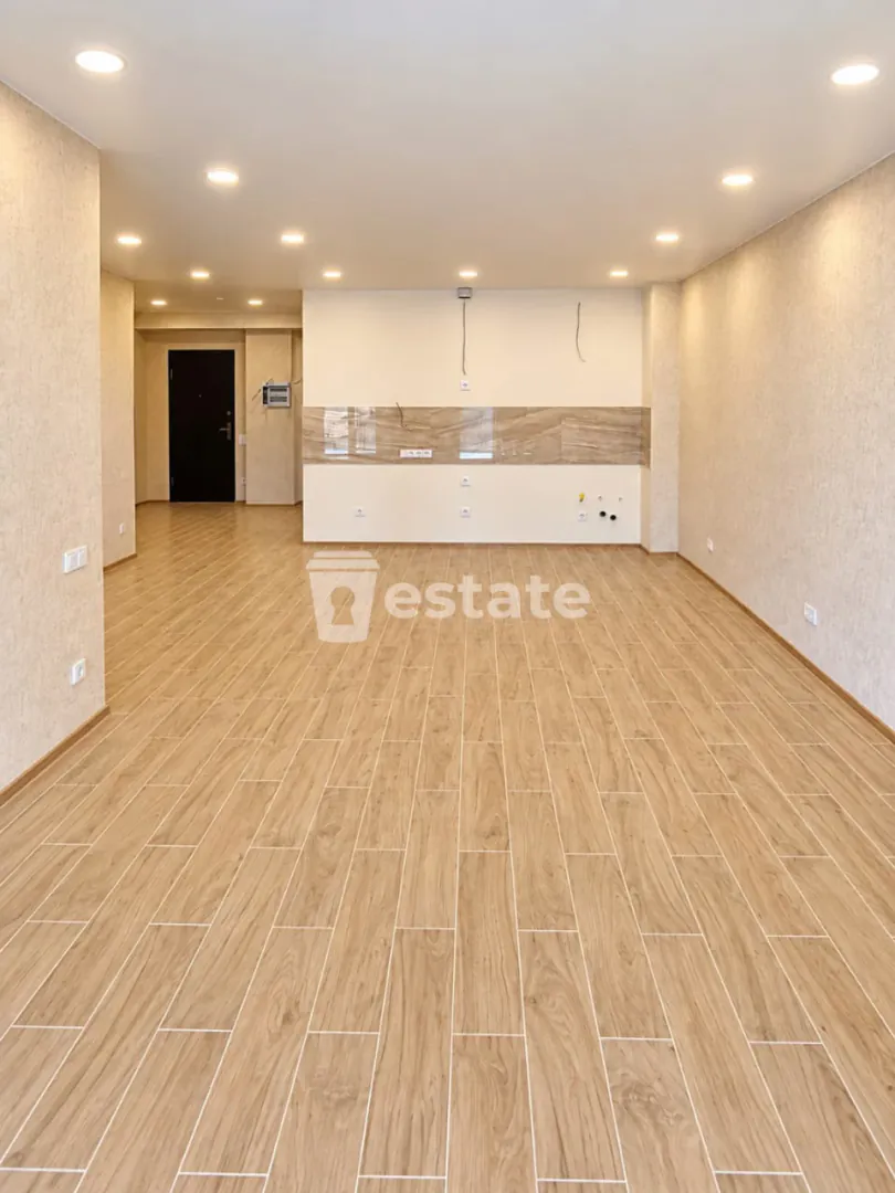 Продам новую 2+1 в старом Батуми — фото 2