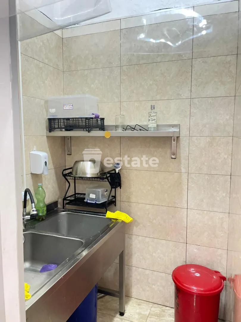 For rent: Spacious commercial premises (food service) — photo 7