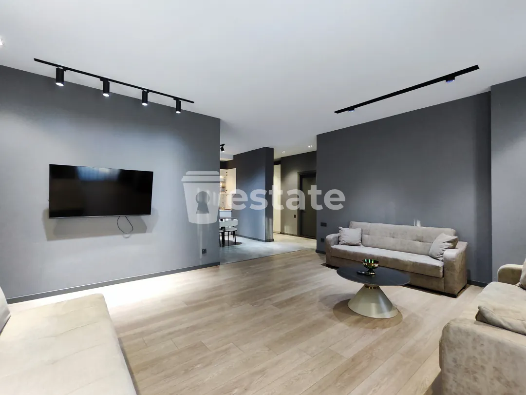 Spacious 2+1 apartment for rent near Heroes Alley — photo 3