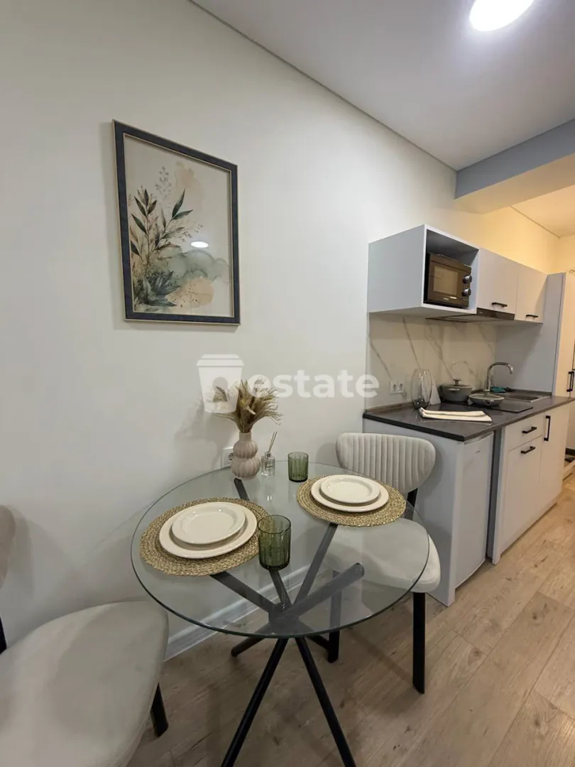 Selling a modern studio on Heroes Alley — photo 6