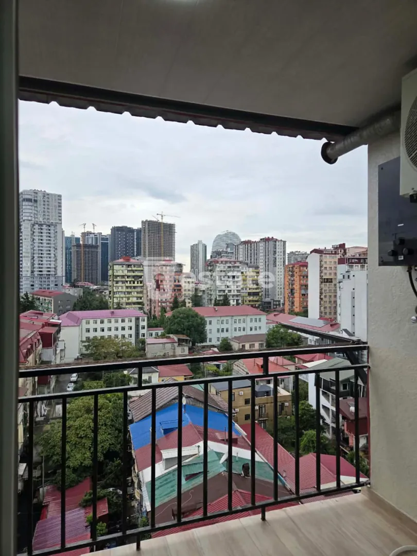 Comfortable 1+1 apartment for rent in central Batumi — photo 8