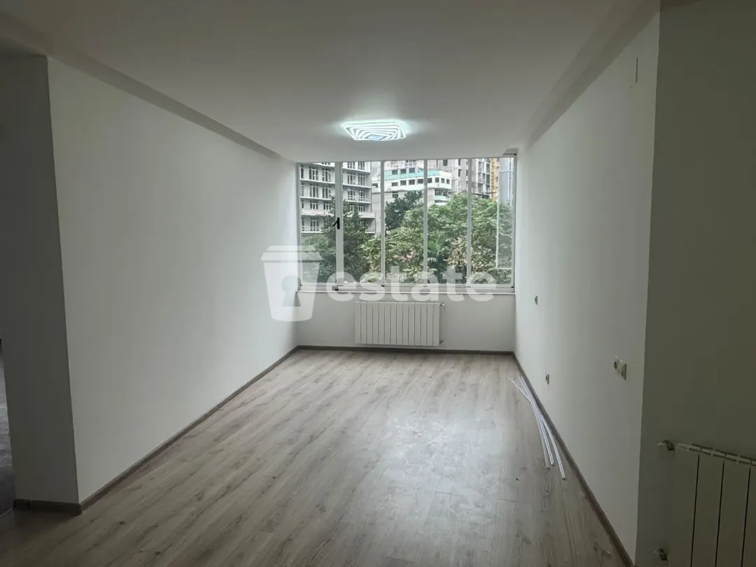 Commercial space for rent near VOX — photo 4