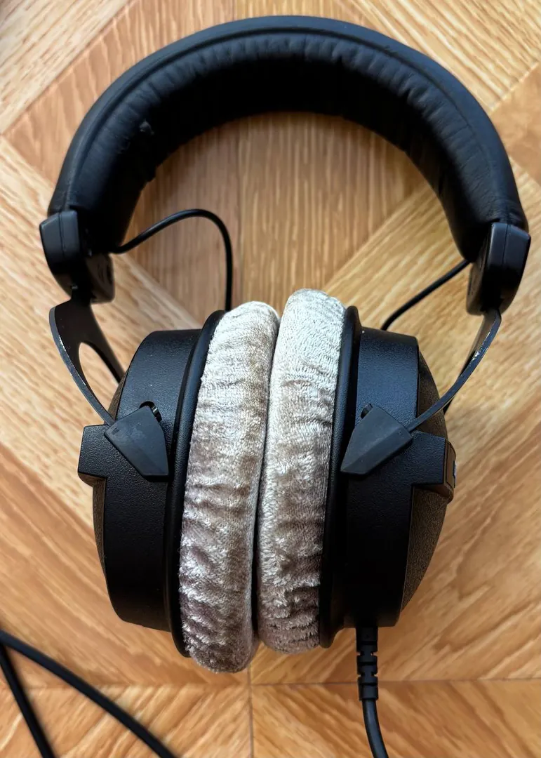 Studio Monitor Headphones Beyerdynamic DT 770 PRO 80 Ohm — photo 3