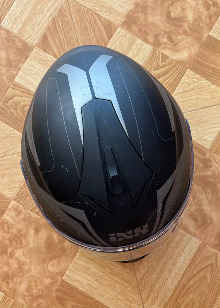 Motorcycle helmet — photo 5