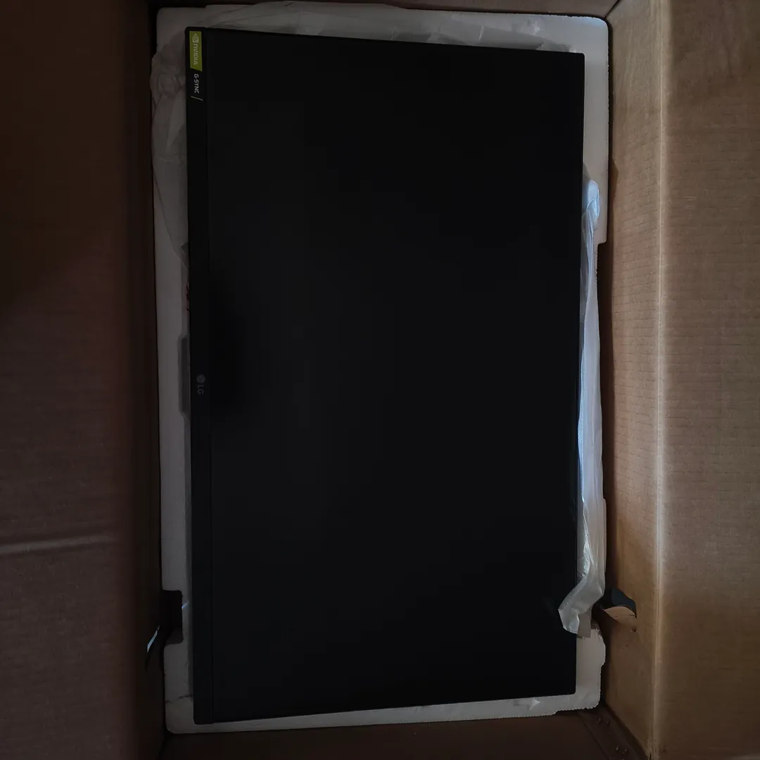 LG 27GP700 240 Hz 1 ms 27 inches — photo 1