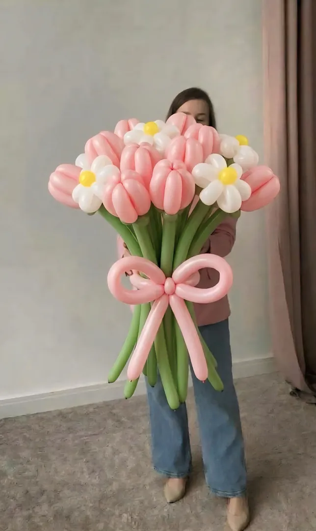 Large balloon bouquet. Large balloon cake — photo 3
