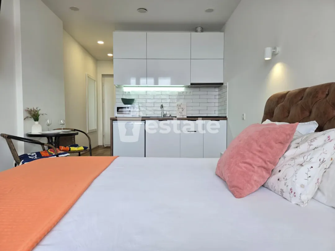 Bright studio for sale in Next — photo 3