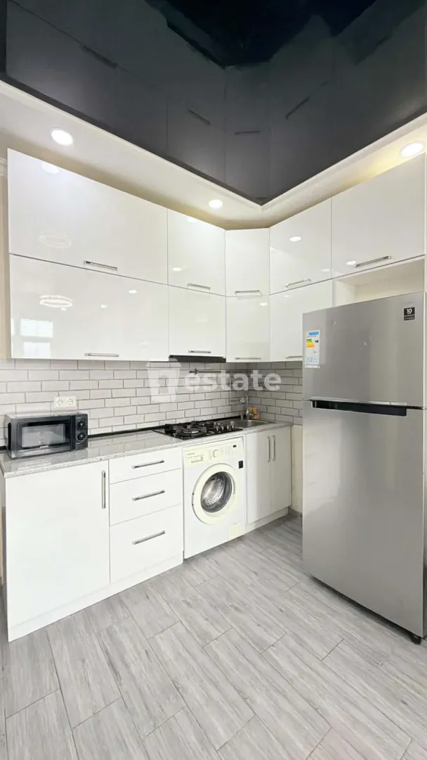 Renting out a bright 2+1 apartment in the center of Batumi — photo 5
