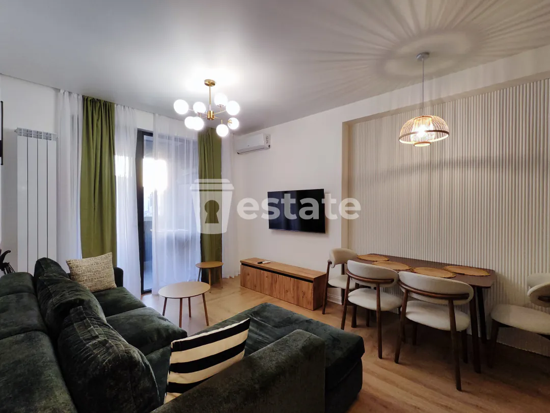Selling a fresh 1+1 apartment near Heroes' Alley — photo 1