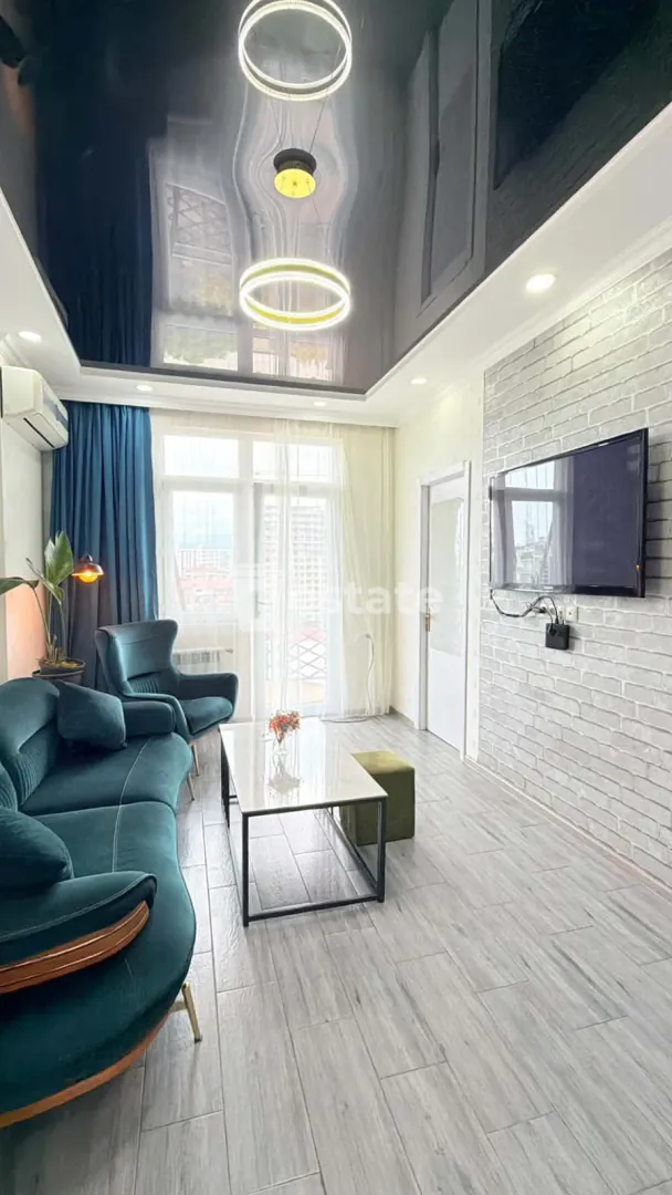 Renting out a bright 2+1 apartment in the center of Batumi — photo 2